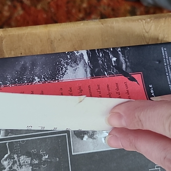 Hush, Hush Saga Books 3 of 4 by Becca Fitzpatrick - Picture 8 of 11